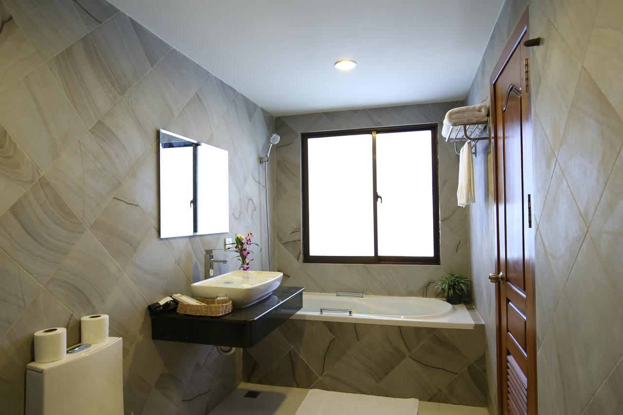 Holy Angkor Deluxe Hotel Siem Reap Exterior foto