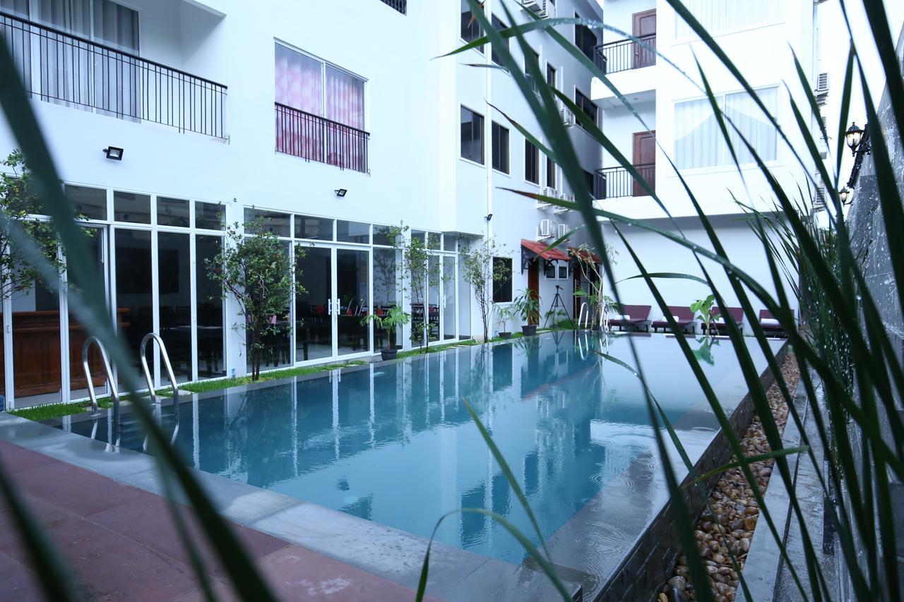 Holy Angkor Deluxe Hotel Siem Reap Exterior foto